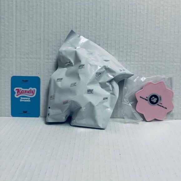 Mighty Jaxx Sanrio Characters Kandy Snowy Dreams Series Charmmy Kiki Twin‎ Stars - Picture 4 of 9